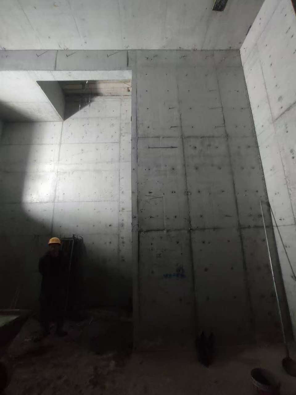 宝鸡墙上开槽钢筋断了有影响吗